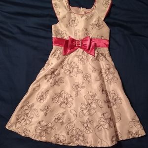 Girl's dresses